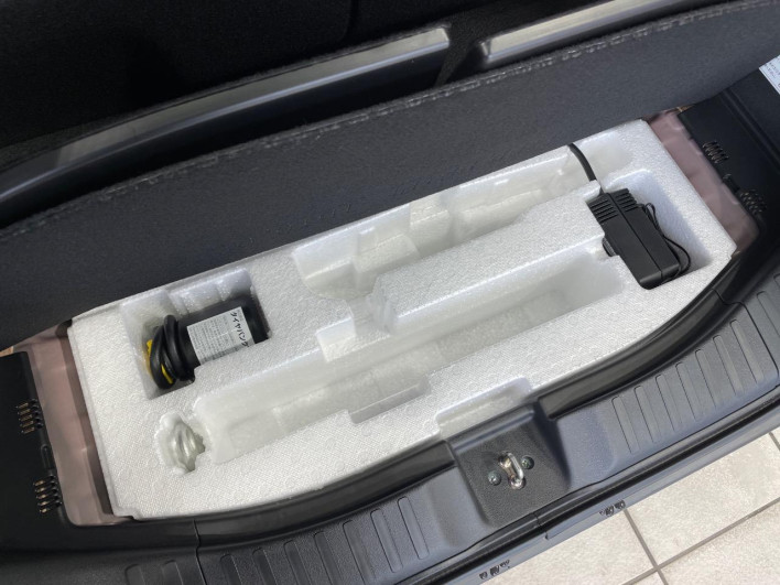 2023 Honda N-BOX CUSTOM 6BA-JF5 (UW-6a223e7345348)[17]