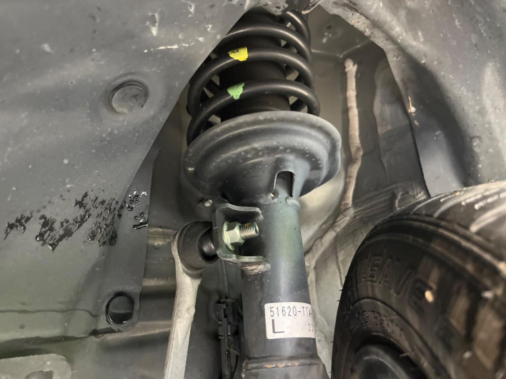 2024 Honda N-BOX CUSTOM 6BA-JF5 (UW-6a223e7355e5a)[11]