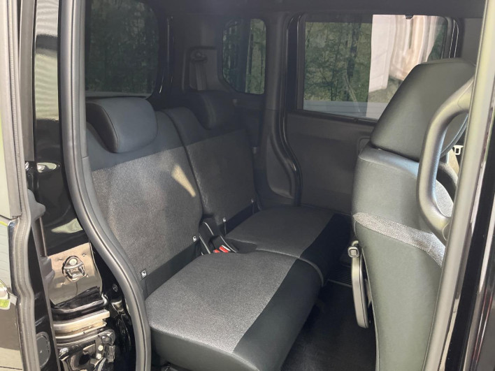 2024 Honda N-BOX CUSTOM 6BA-JF5 (UW-6a223e7355e5a)[15]