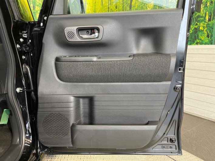 2024 Honda N-BOX CUSTOM 6BA-JF5 (UW-6a223e7355e5a)[20]
