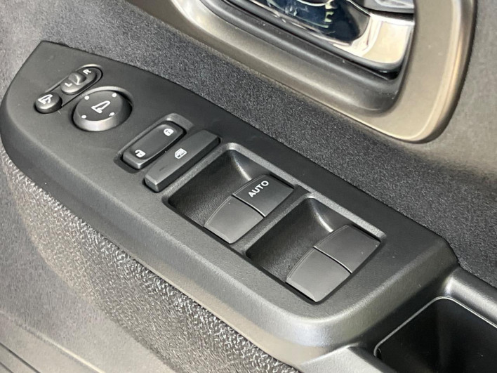 2024 Honda N-BOX CUSTOM 6BA-JF5 (UW-6a223e738afcd)[23]
