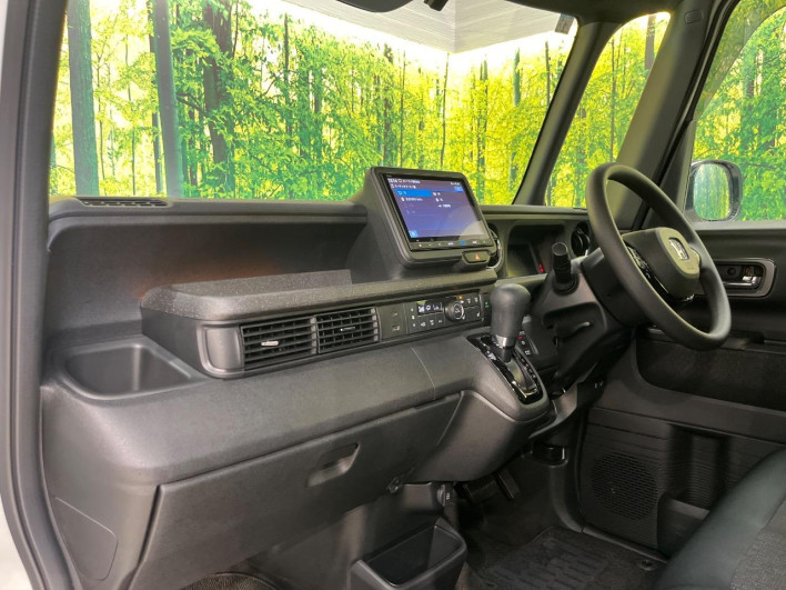2024 Honda N-BOX CUSTOM 6BA-JF5 (UW-6a223e738afcd)[20]
