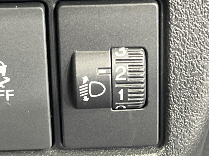 2024 Honda N-BOX CUSTOM 6BA-JF5 (UW-6a223e75d1d89)[9]