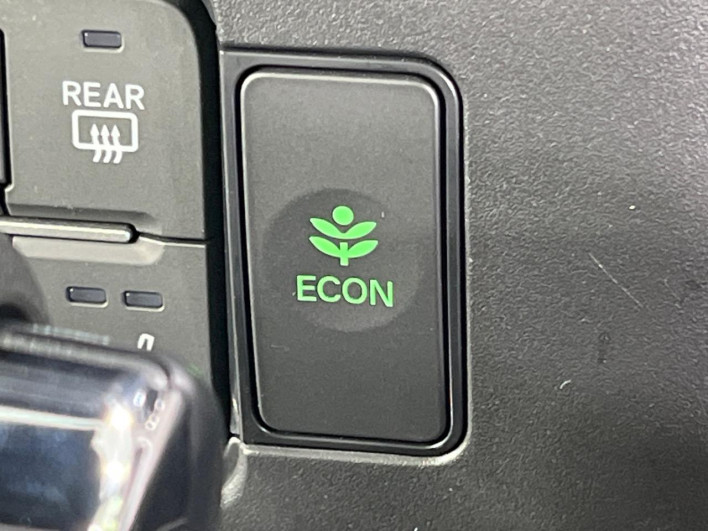 2024 Honda N-BOX CUSTOM 6BA-JF5 (UW-6a223e75d1d89)[18]
