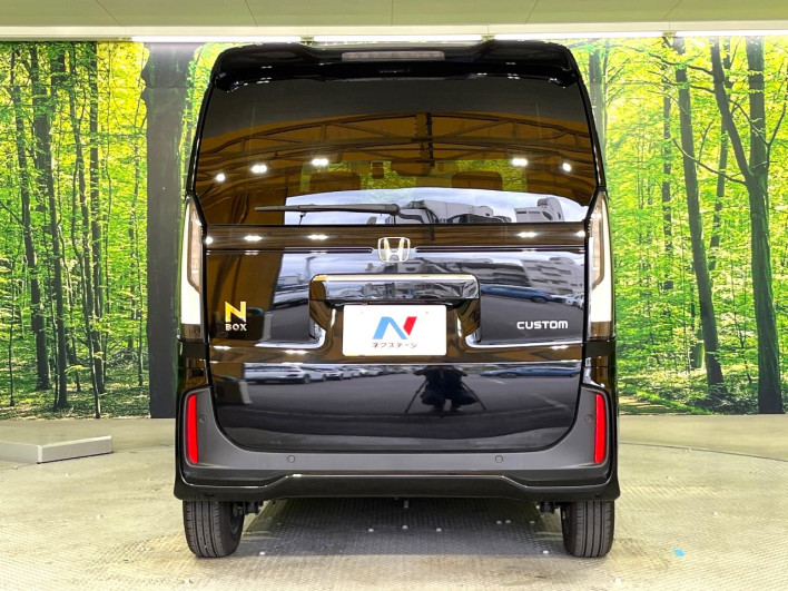 2025 Honda N-BOX CUSTOM 6BA-JF5 (UW-6a223e76868f2)[10]