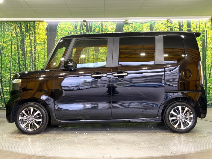 2025 Honda N-BOX CUSTOM 6BA-JF5 (UW-6a223e76868f2)[12]