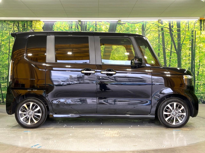 2025 Honda N-BOX CUSTOM 6BA-JF5 (UW-6a223e76868f2)[8]