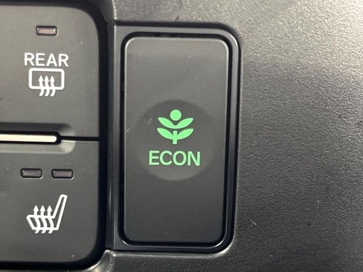 2025 Honda N-BOX CUSTOM 6BA-JF5 (UW-6a223e79d85c4)[24]