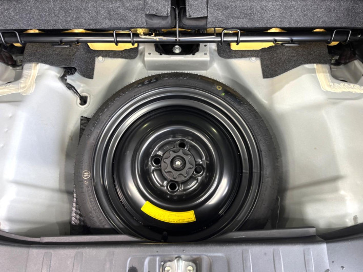 2015 Toyota Pixis Space DBA-L575A (UW-6a223e997415f)[15]