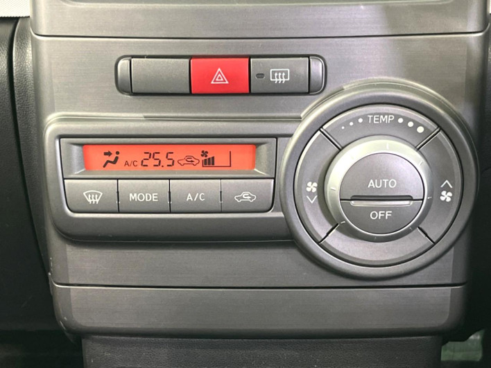 2015 Toyota Pixis Space DBA-L575A (UW-6a223e997415f)[18]