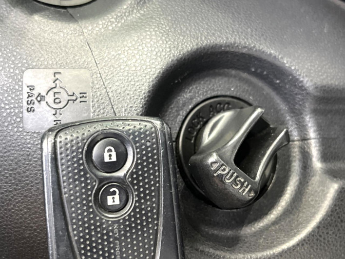 2015 Toyota Pixis Space DBA-L575A (UW-6a223e997415f)[26]