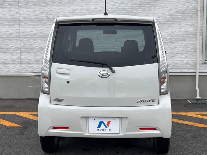 2013 Daihatsu Move DBA-LA100S (UW-6a223e9d56d9a)[22]