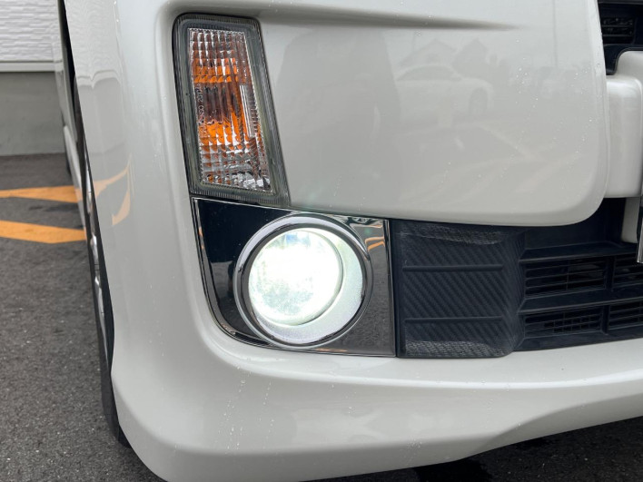 2013 Daihatsu Move DBA-LA100S (UW-6a223e9d56d9a)[17]