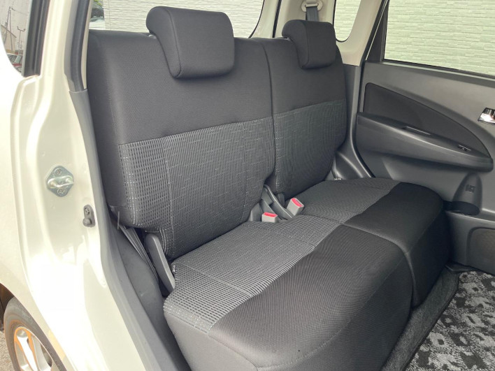 2013 Daihatsu Move DBA-LA100S (UW-6a223e9d56d9a)[20]