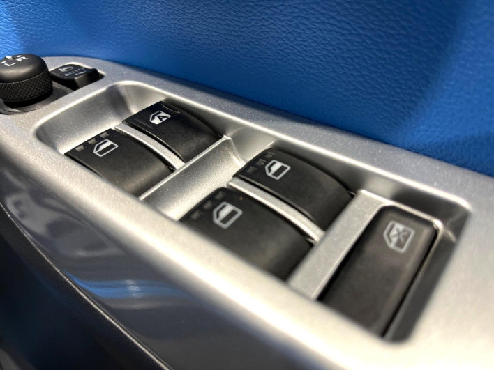 2016 Daihatsu Cast DBA-LA250S (UW-6a223ea004f1a)[23]