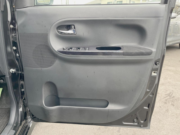 2018 Daihatsu Tanto DBA-LA600S (UW-6a223eabcc128)[24]