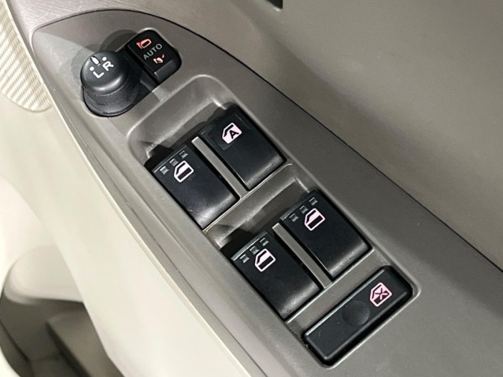 2018 Daihatsu Tanto DBA-LA600S (UW-6a223eac83d42)[19]