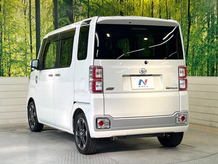 2015 Daihatsu Wake DBA-LA700S (UW-6a223eb95430e)[29]