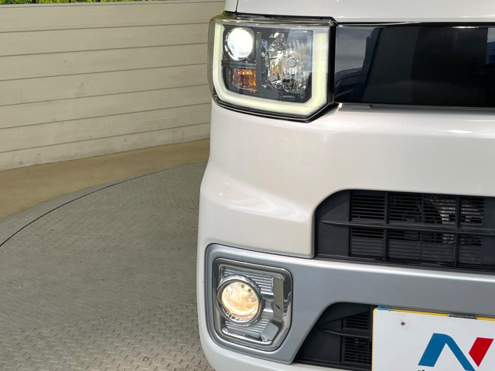 2015 Daihatsu Wake DBA-LA700S (UW-6a223eb95430e)[9]