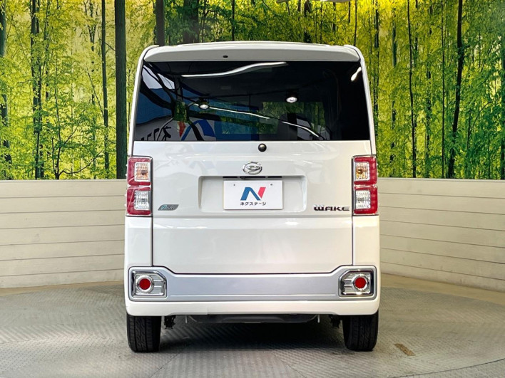2015 Daihatsu Wake DBA-LA700S (UW-6a223eb95430e)[28]