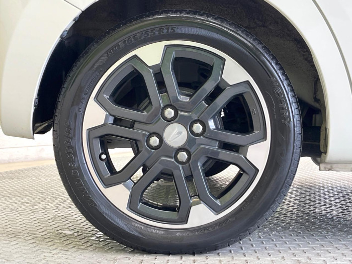 2015 Daihatsu Wake DBA-LA700S (UW-6a223eb95430e)[17]