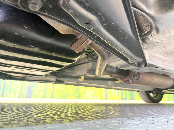 2016 Daihatsu Wake DBA-LA700S (UW-6a223eb99f5cb)[26]