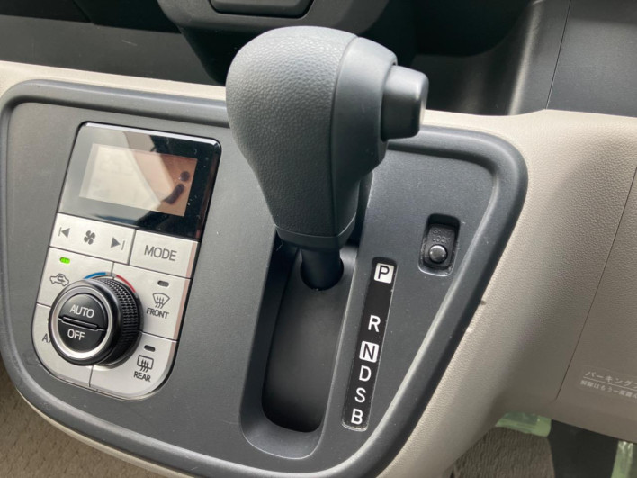 2017 Toyota Passo DBA-M700A (UW-6a223ec906201)[19]