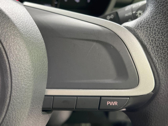 2020 Daihatsu Toll 5BA-M900S (UW-6a223ed9c2fa7)[28]
