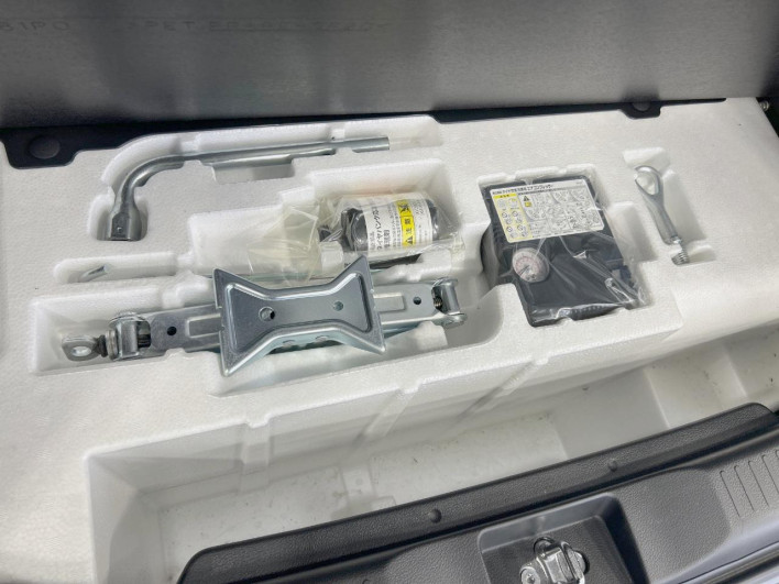 2017 Suzuki Solio Bandit DAA-MA46S (UW-6a223ee2be6a7)[15]