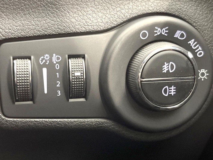 2017 Chrysler Jeep Compass ABA-M624 (UW-6a223ee6d1b80)[22]