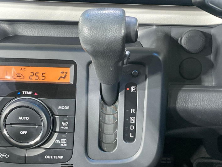 2012 Suzuki MR Wagon DBA-MF33S (UW-6a223ee721dee)[15]