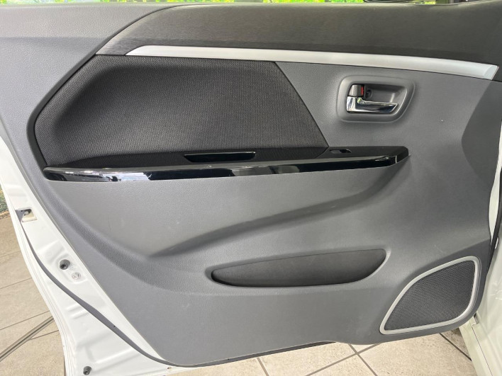 2014 Suzuki Wagon R Stingray DBA-MH34S (UW-6a223eecea12d)[28]