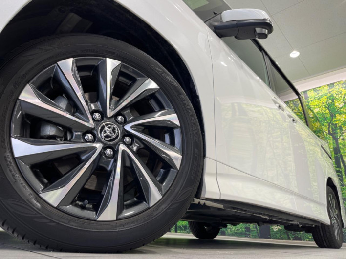 2023 Toyota Voxy 6BA-MZRA90W (UW-6a223f4141cfa)[13]