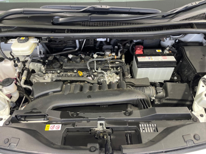 2023 Toyota Voxy 6BA-MZRA90W (UW-6a223f4141cfa)[5]