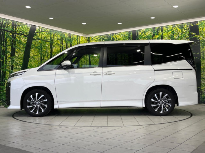 2023 Toyota Voxy 6BA-MZRA90W (UW-6a223f4141cfa)[21]