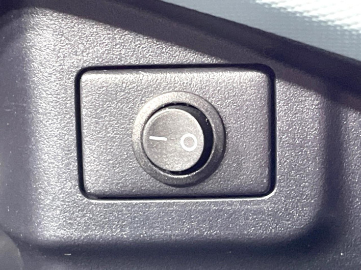 2013 Toyota Aqua DAA-NHP10 (UW-6a223f49a8074)[23]