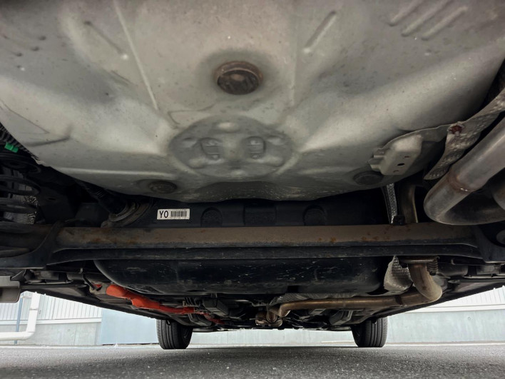 2014 Toyota Aqua DAA-NHP10 (UW-6a223f4a48b34)[27]