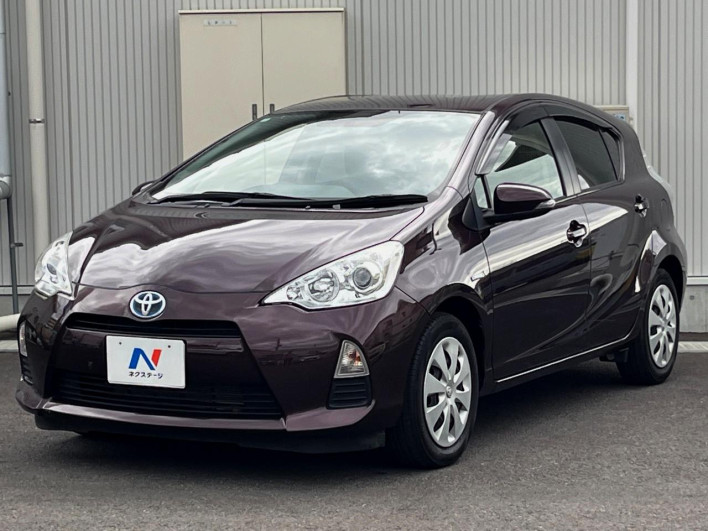 2014 Toyota Aqua DAA-NHP10 (UW-6a223f4a48b34)[12]