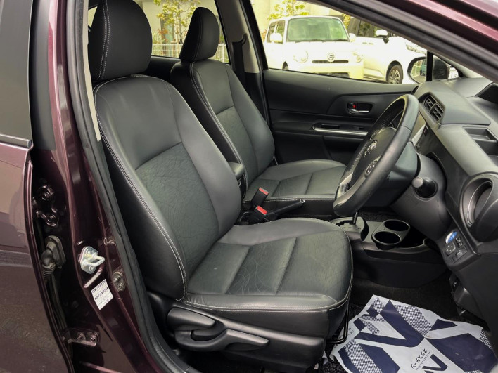 2014 Toyota Aqua DAA-NHP10 (UW-6a223f4a48b34)[17]