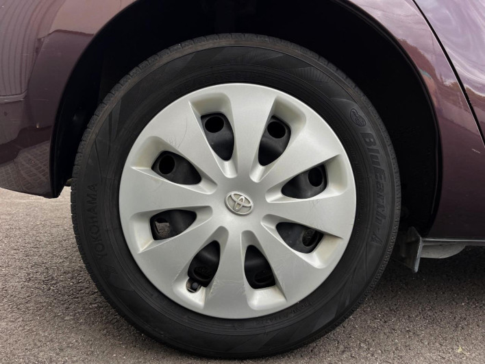2014 Toyota Aqua DAA-NHP10 (UW-6a223f4a48b34)[10]