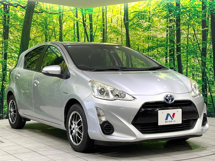 2016 Toyota Aqua DAA-NHP10 (UW-6a223f4ee4875)[19]