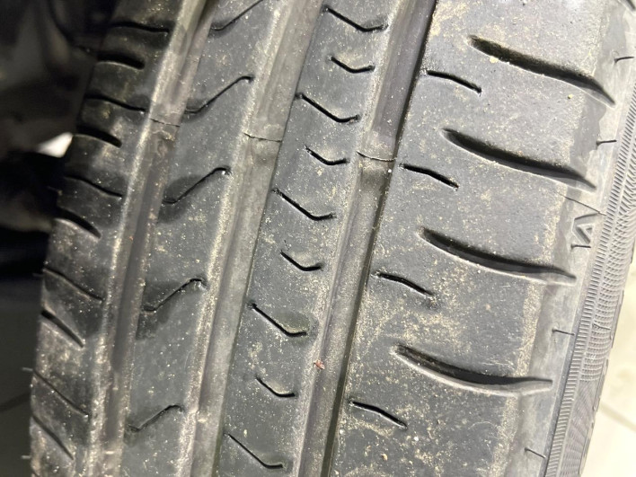 2016 Toyota Aqua DAA-NHP10 (UW-6a223f4ee4875)[26]