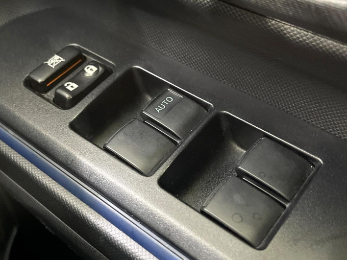2016 Toyota Aqua DAA-NHP10 (UW-6a223f4ee4875)[29]