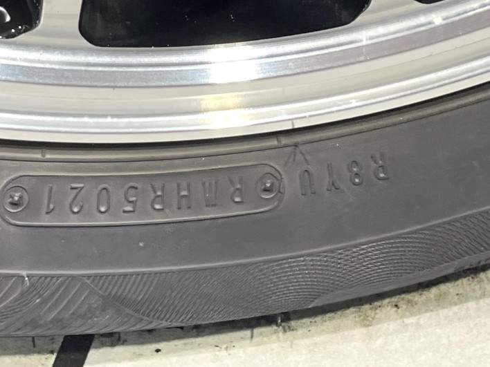 2016 Toyota Aqua DAA-NHP10 (UW-6a223f4ee4875)[25]