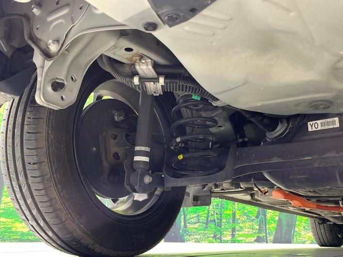 2016 Toyota Aqua DAA-NHP10 (UW-6a223f4ee4875)[16]