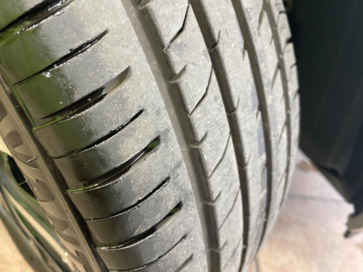 2017 Toyota Aqua DAA-NHP10 (UW-6a223f4f20bd5)[28]