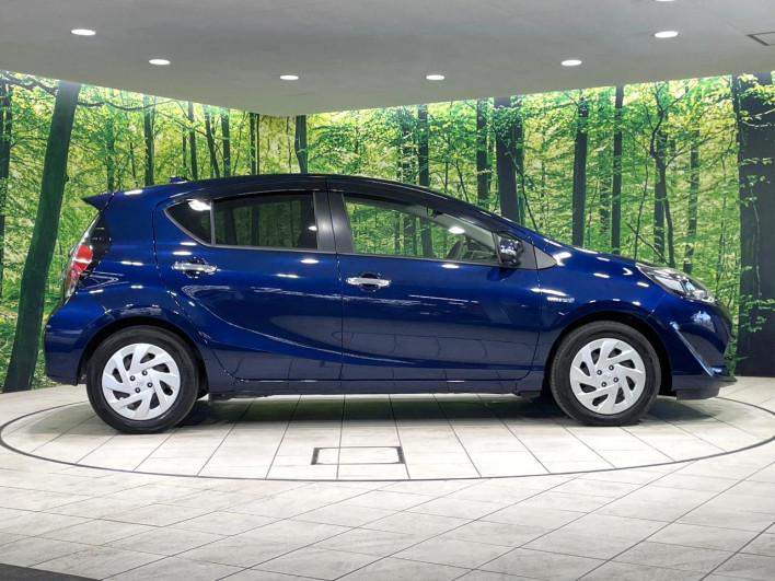 2018 Toyota Aqua DAA-NHP10 (UW-6a223f510ca96)[23]