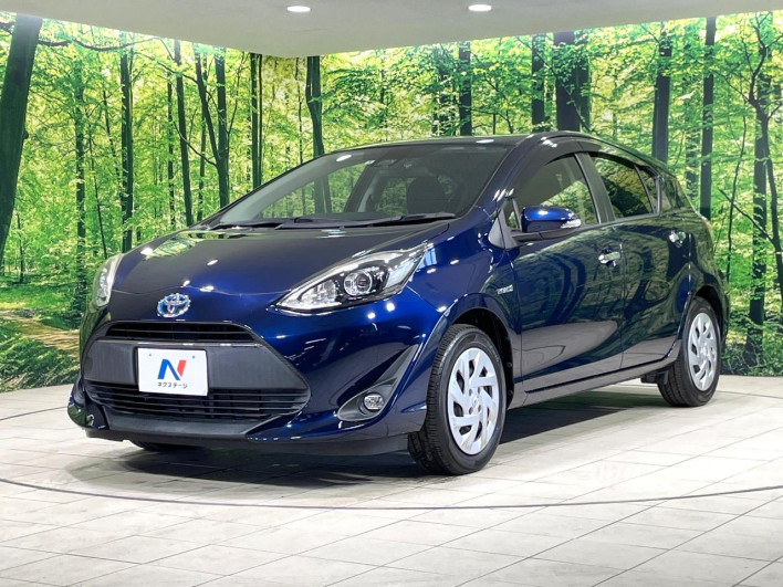 2018 Toyota Aqua DAA-NHP10 (UW-6a223f510ca96)[12]