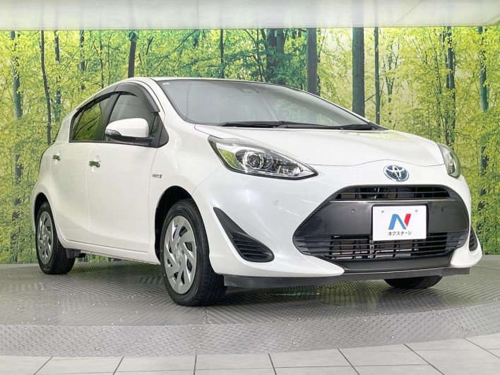 2018 Toyota Aqua DAA-NHP10 (UW-6a223f51807a9)[15]