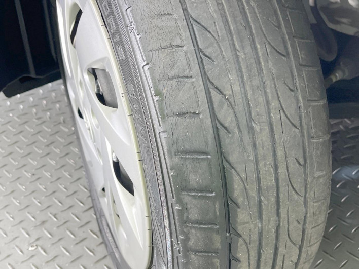 2018 Toyota Aqua DAA-NHP10 (UW-6a223f51807a9)[10]